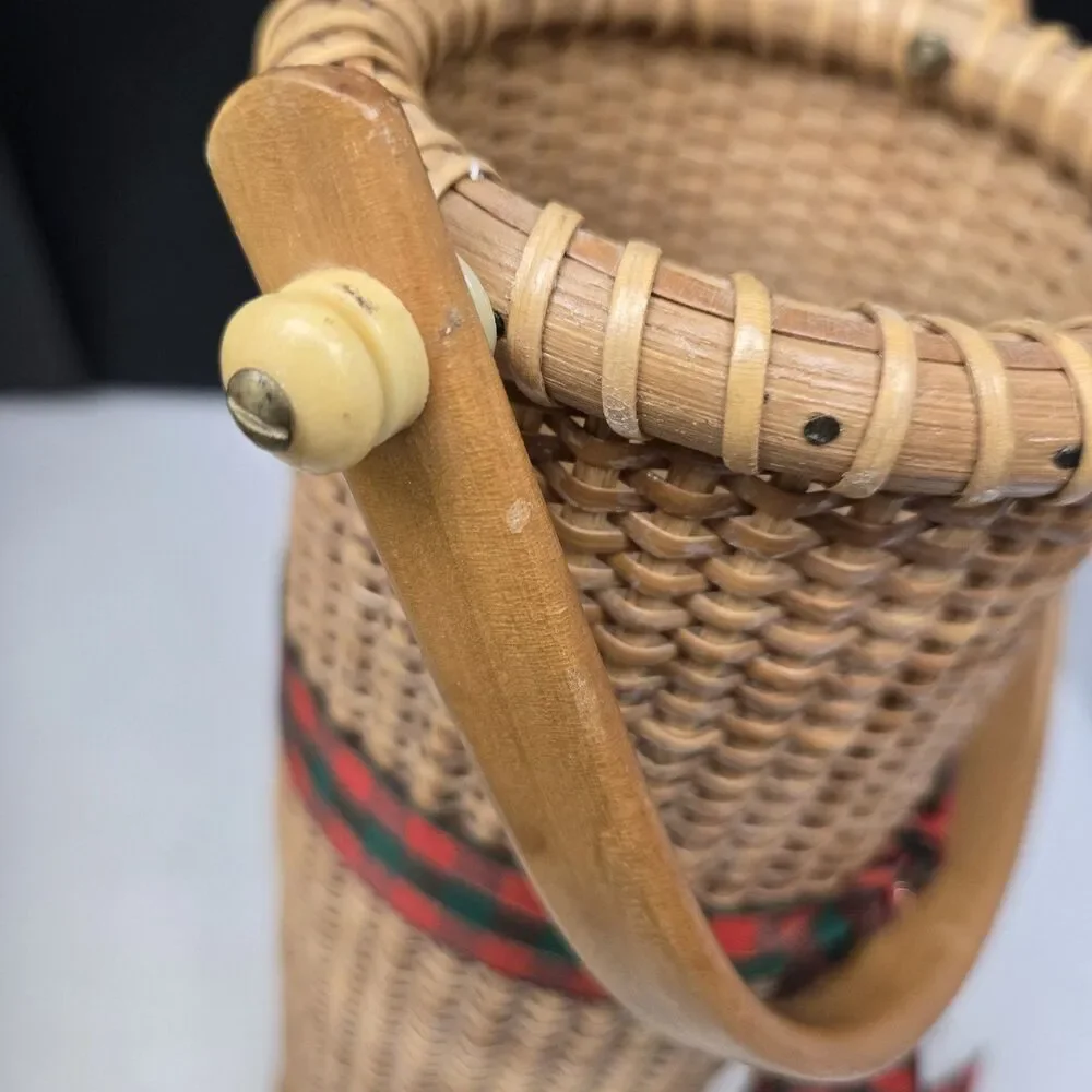 Vintage Nantucket Lightship Style Woven Wine Basket Carrier Cylinder Vase 11